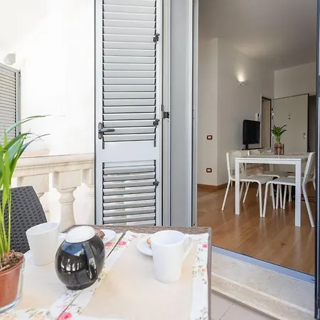 Bilocale Corso Italia 695 1° Piano Con Balcone Casa vacanze *